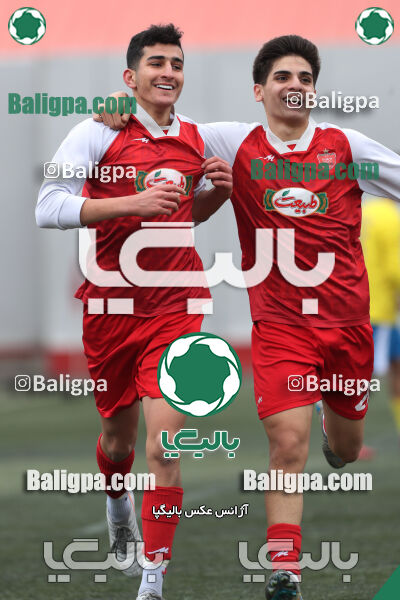 پرسپولیس 4–2 مقاومت