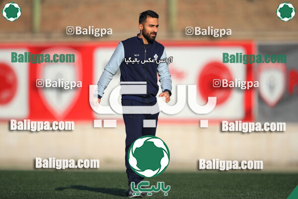 پیکان ۱ - ۰ عقاب