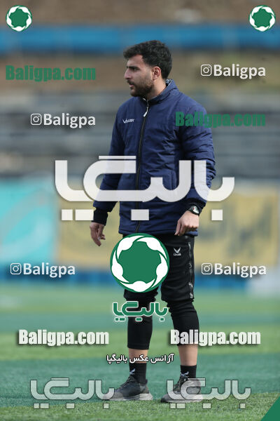 نیروی زمینی 2–1 هوادار