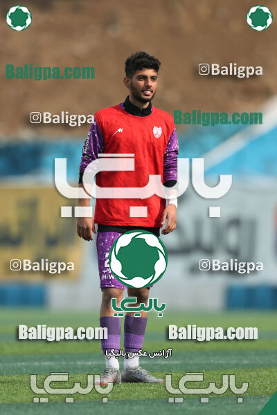 نیروی زمینی 2–1 هوادار
