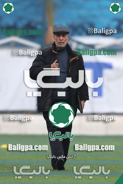 نیروی زمینی 2–1 هوادار