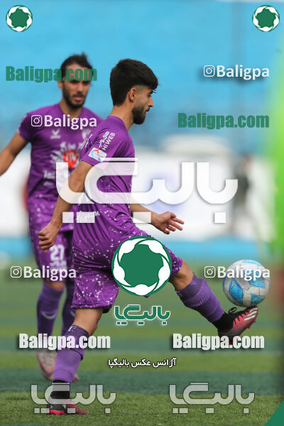 نیروی زمینی 2–1 هوادار