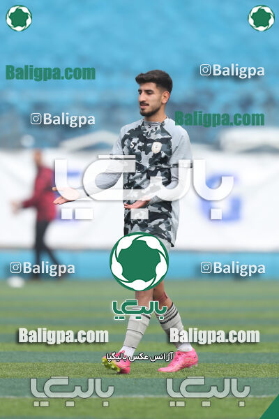 نیروی زمینی 2–1 هوادار