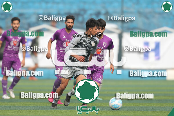 نیروی زمینی 2–1 هوادار