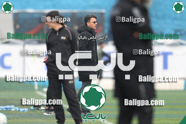 نیروی زمینی 2–1 هوادار