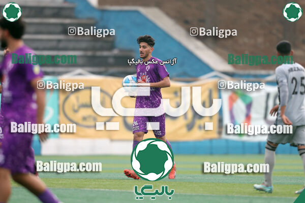 نیروی زمینی 2–1 هوادار