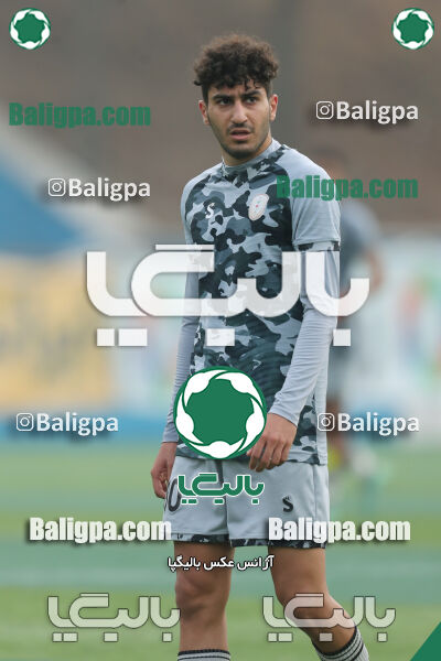نیروی زمینی 2–1 هوادار