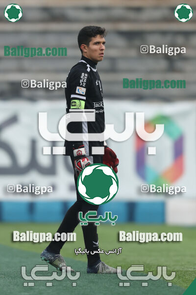 نیروی زمینی 2–1 هوادار