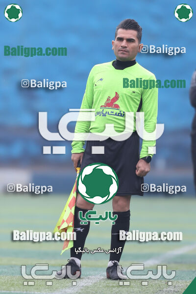 نیروی زمینی 2–1 هوادار