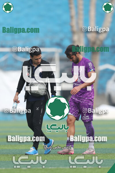 نیروی زمینی 2–1 هوادار