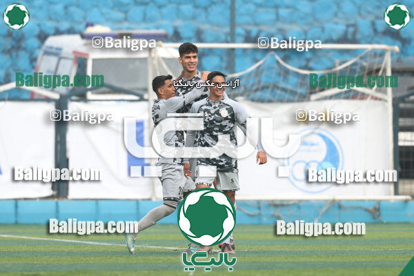 نیروی زمینی 2–1 هوادار