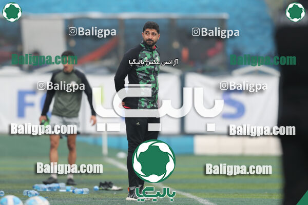 نیروی زمینی 2–1 هوادار