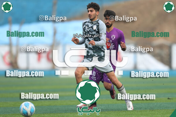 نیروی زمینی 2–1 هوادار