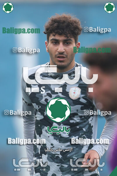 نیروی زمینی 2–1 هوادار