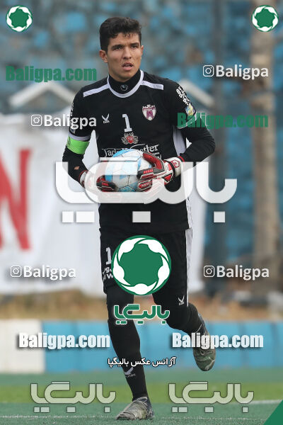نیروی زمینی 2–1 هوادار
