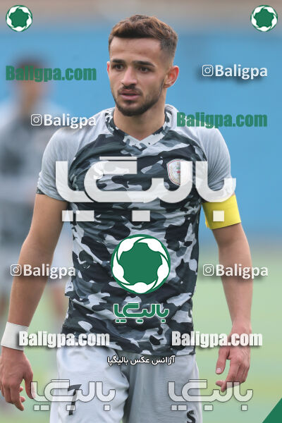 نیروی زمینی 2–1 هوادار