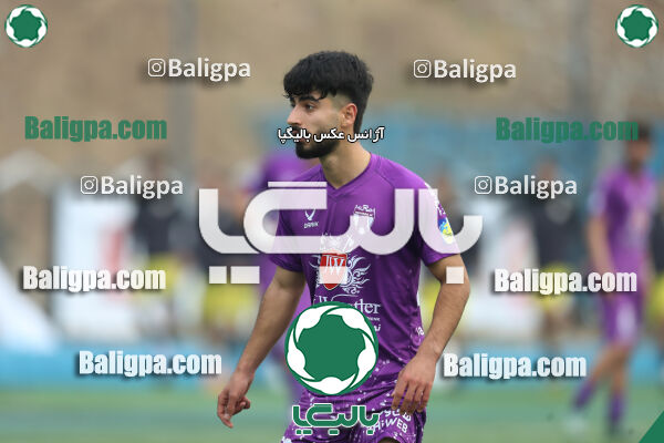 نیروی زمینی 2–1 هوادار