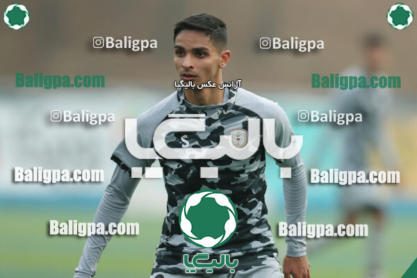 نیروی زمینی 2–1 هوادار