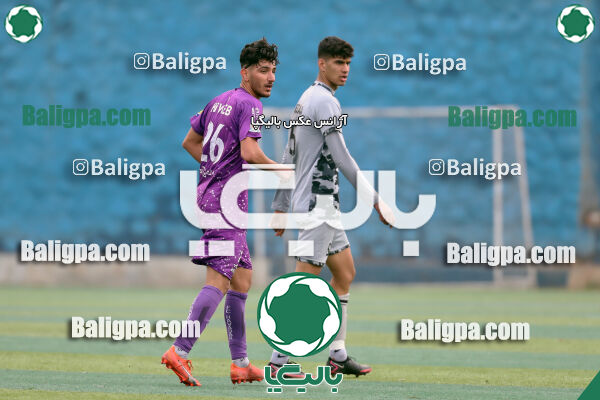 نیروی زمینی 2–1 هوادار