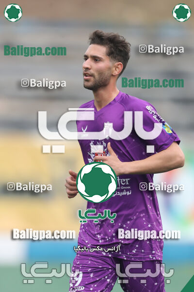 نیروی زمینی 2–1 هوادار