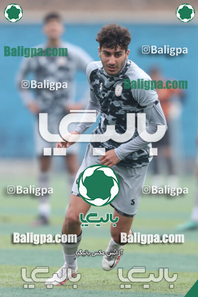 نیروی زمینی 2–1 هوادار