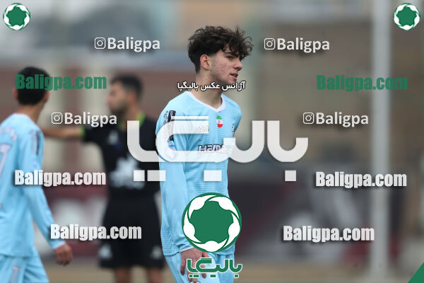 پیکان 2–1 مقاومت
