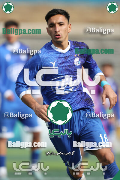 هوادار 1–2 استقلال