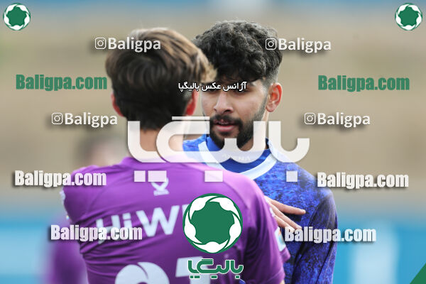 هوادار 1–2 استقلال