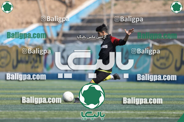 عقاب ۳ - ۱ پدیده غرب پویان