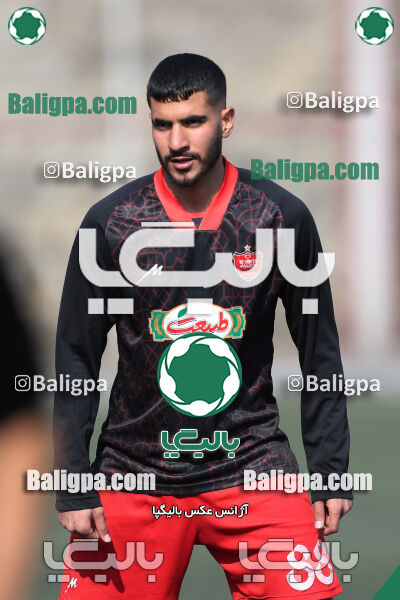 پرسپولیس 1–1 هوادار