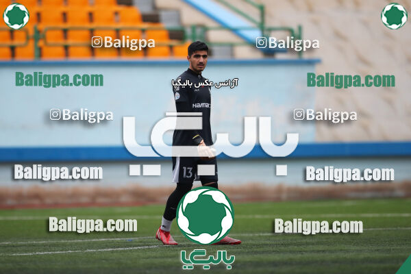 استقلال 0–0 پیکان