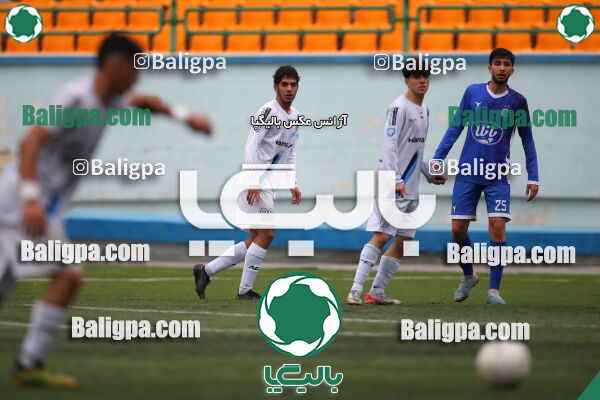استقلال 0–0 پیکان