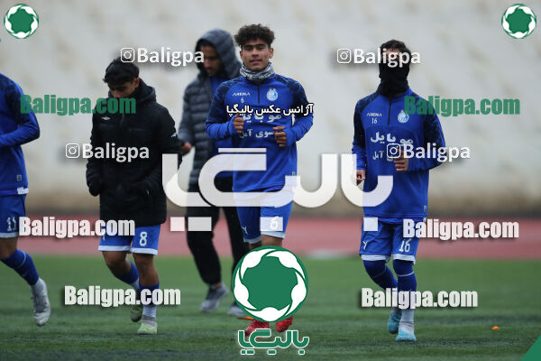 استقلال 0–0 پیکان