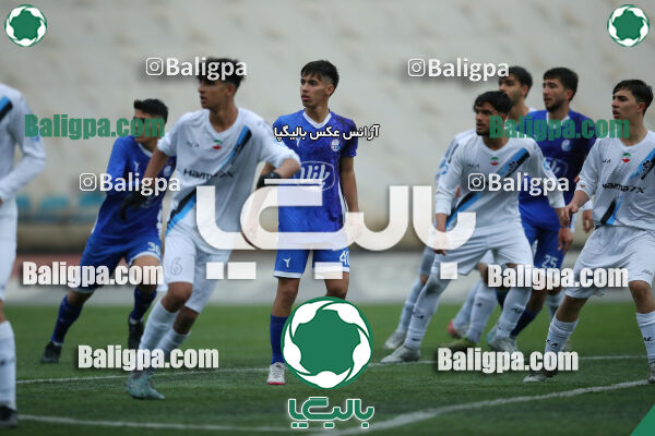 استقلال 0–0 پیکان