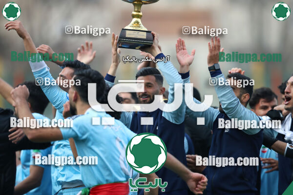 دژ ۳۴ 2–6 پیکان