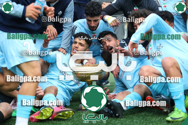 دژ ۳۴ 2–6 پیکان