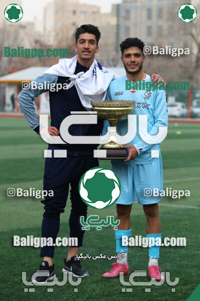دژ ۳۴ 2–6 پیکان