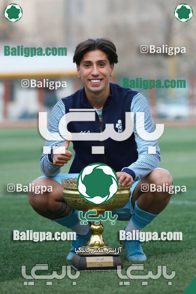 دژ ۳۴ 2–6 پیکان