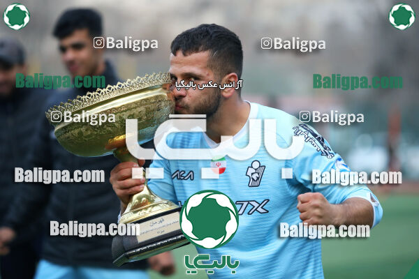 دژ ۳۴ 2–6 پیکان