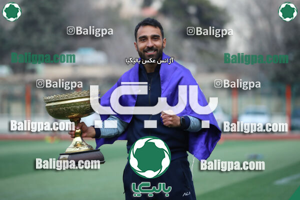 دژ ۳۴ 2–6 پیکان