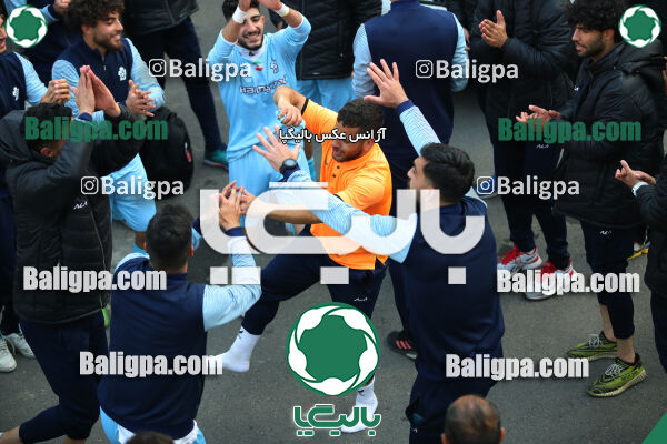 دژ ۳۴ 2–6 پیکان