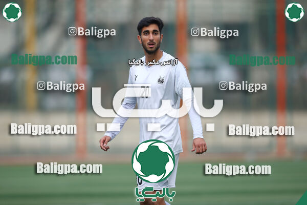 دژ ۳۴ 2–6 پیکان