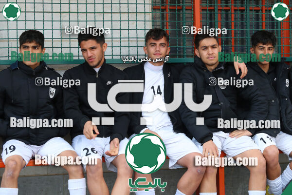 دژ ۳۴ 2–6 پیکان