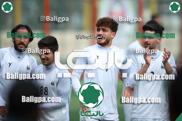 دژ ۳۴ 2–6 پیکان