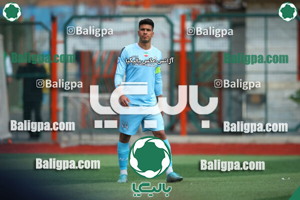 دژ ۳۴ 2–6 پیکان