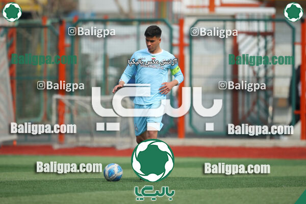 دژ ۳۴ 2–6 پیکان