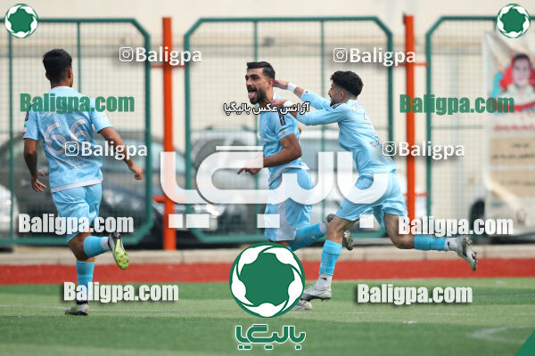 دژ ۳۴ 2–6 پیکان