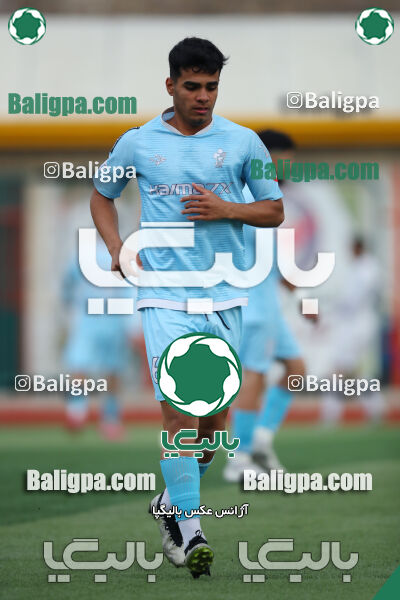 دژ ۳۴ 2–6 پیکان