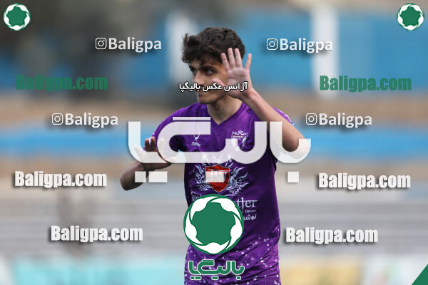 هوادار 0–1 مقاومت