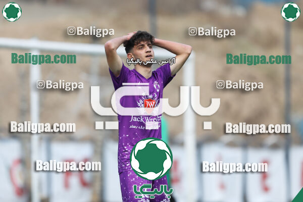 هوادار 0–1 مقاومت